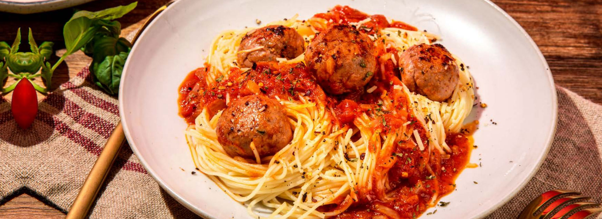 pasta recipes,meatballs,meatballs recipe,meatballs pasta